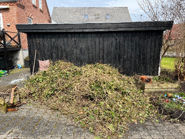 Bortskafning af haveaffald, 1 kølefryseskab, 1 tørretumbler og 1 vaskemaskine