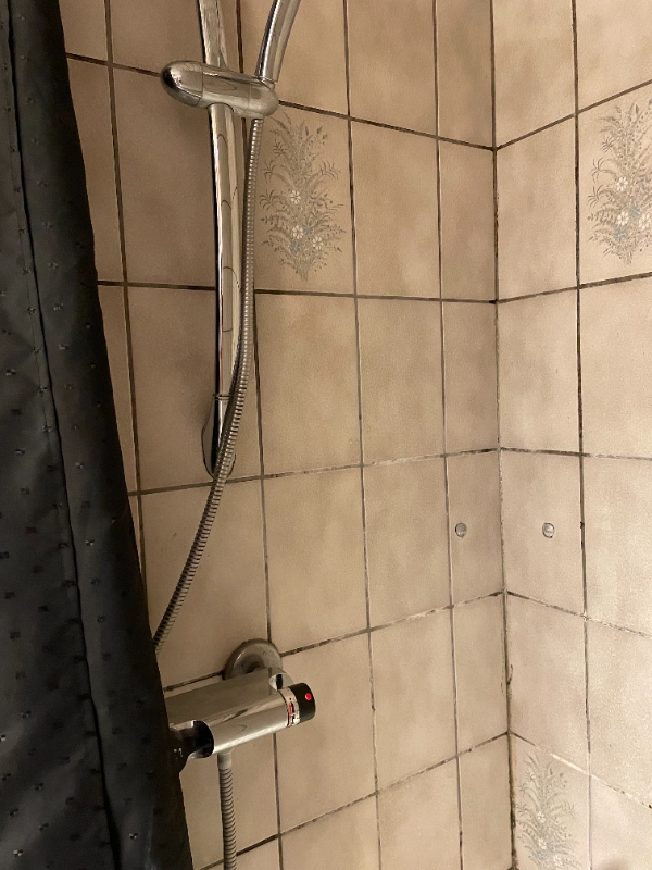 vvs afmontering badeværelse og efterfølgende montering