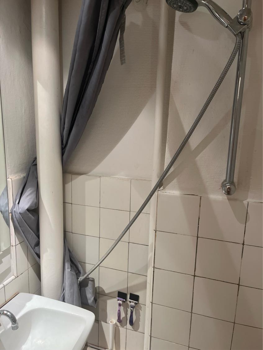 Skifte håndvask på badeværelse