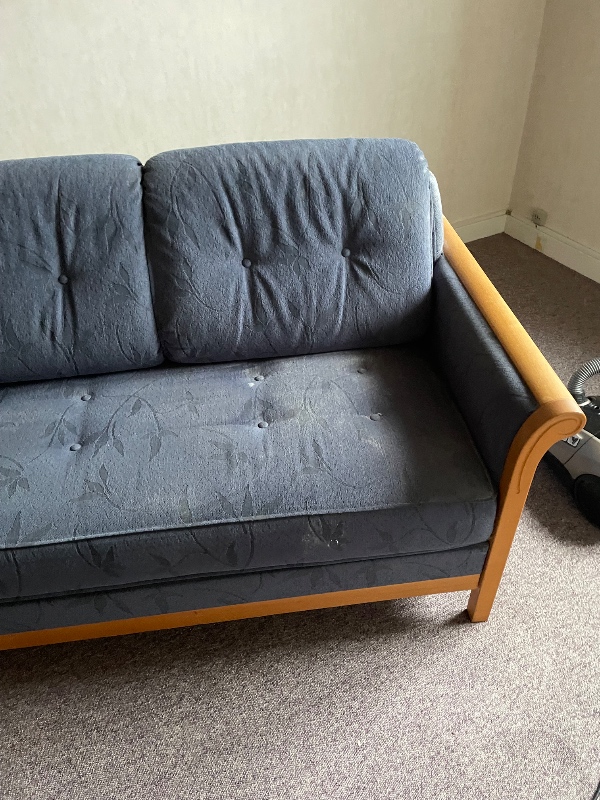 Afhent og bortskaffelse af sovesofa