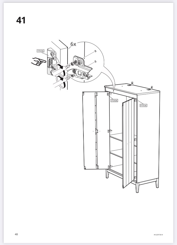 Skrue garderobeslåger på IKEA garderob