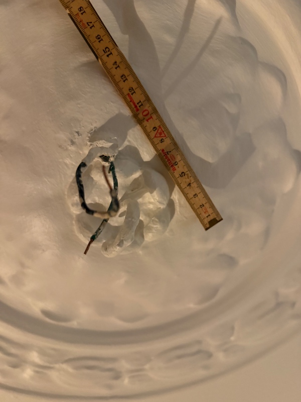 Opsætning af lampe i loft