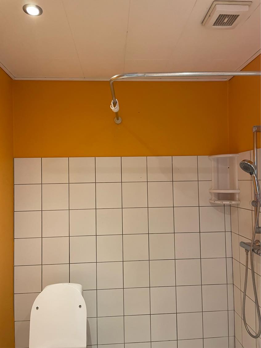 Sætte vindue i badeværelse