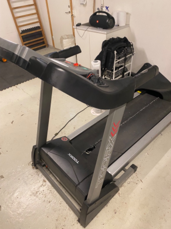 Reparation af løbebånd - udskiftning af bånd og et kig på motoren.