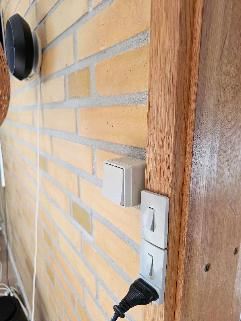 Strøm til loftslampe