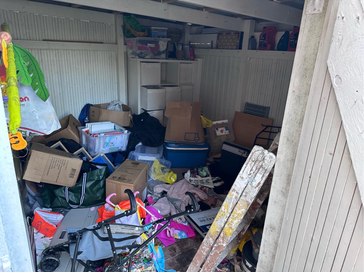 Oprydning/skrald/gøres klar til foto/salg af hus