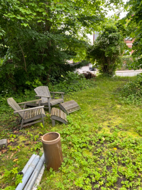 Haveoprydning og affaldskørsel