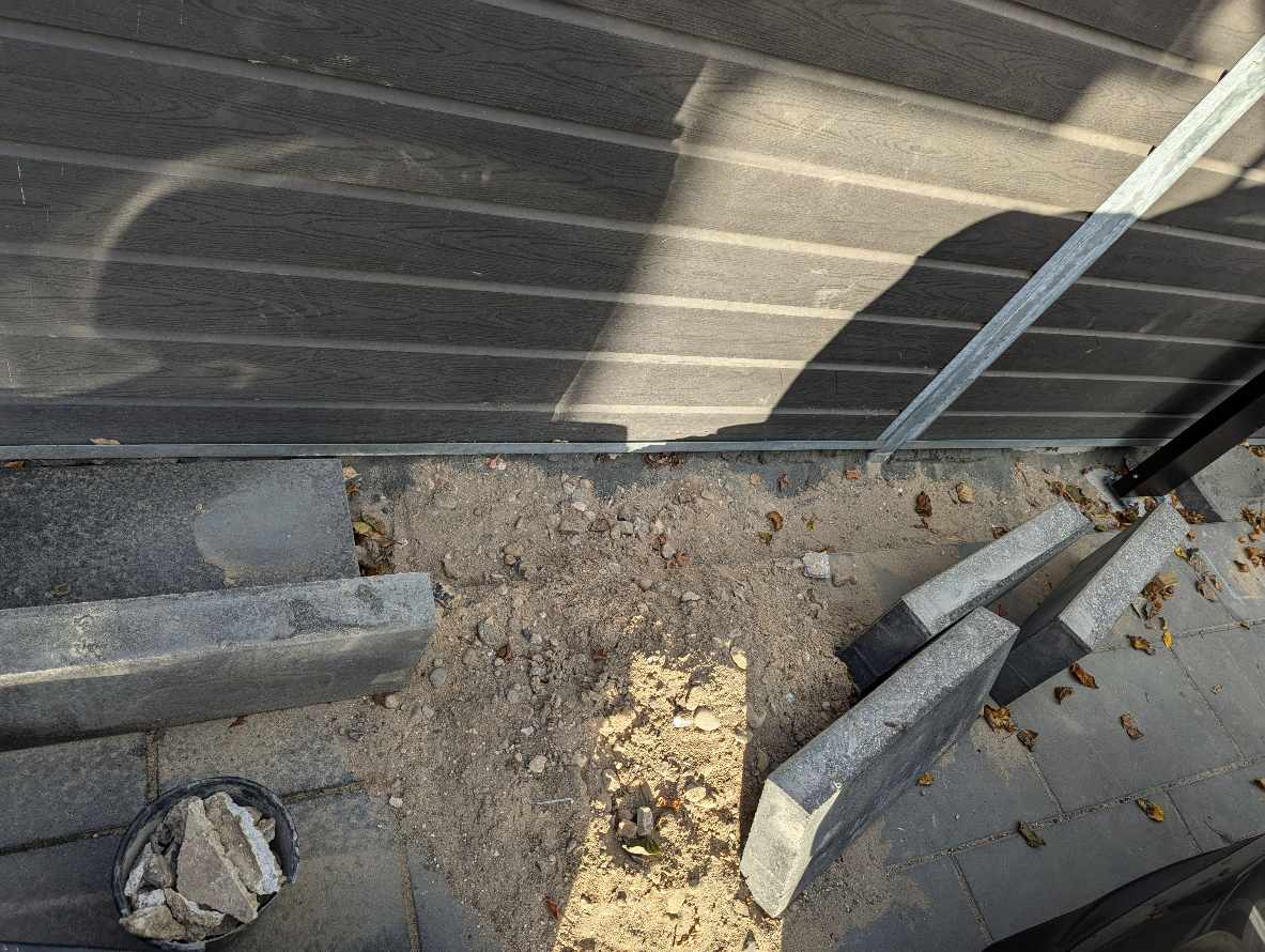 Skal have lagt cirka 8 tunge fliser