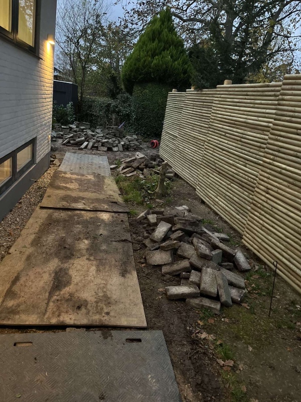 HASTER IMORGEN - hentning og afskaffelse af fliser, så meget som muligt med et budget på 2600 kr.