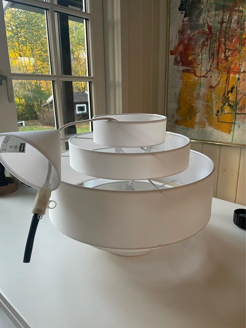 Opsætning af lampe plus strøm til udtag