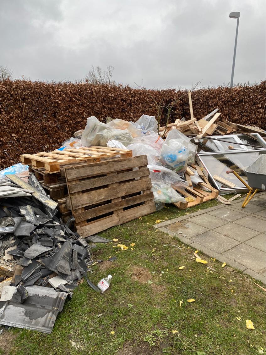 Hjælp til at køre byggematerialer på genbrug fra renovering