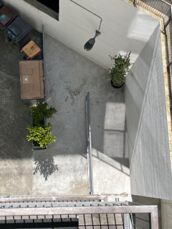 Betontrappe repareres