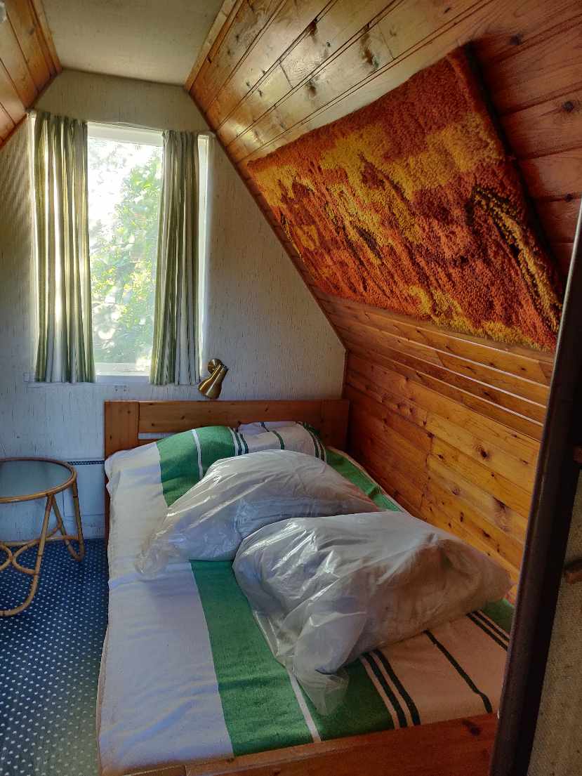 Nedrivning af to skure, mindre anneks samt lille jolle på sommerhusgrund i Høve strand
