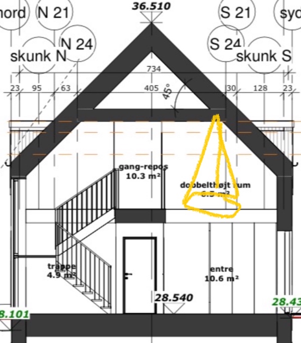Opsætning af lysekrone i 6 meter højt loft