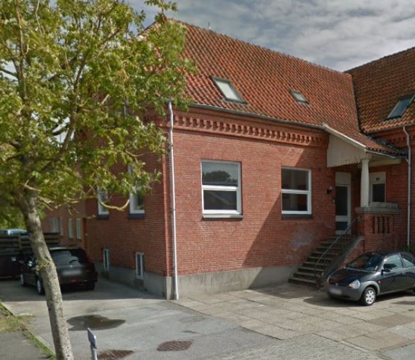 Nyt tag på vinkel af bygning - tagpap