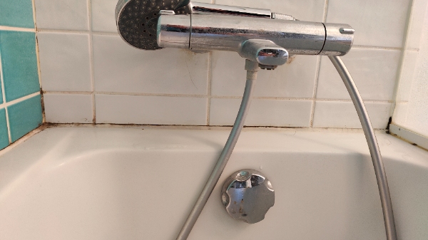 Udskiftning af fuge og rengøring