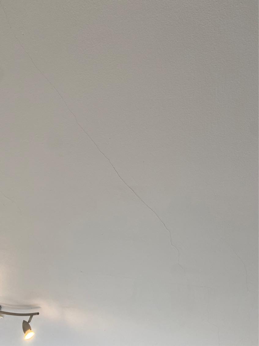 Spartle revner i loft