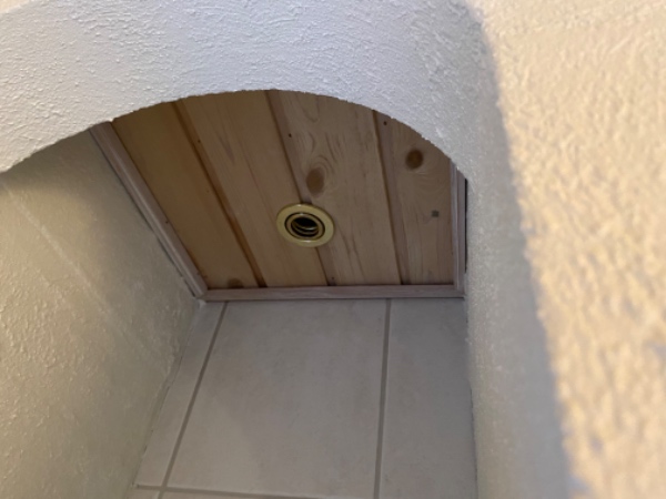 Udskiftning af pærer i loftspots