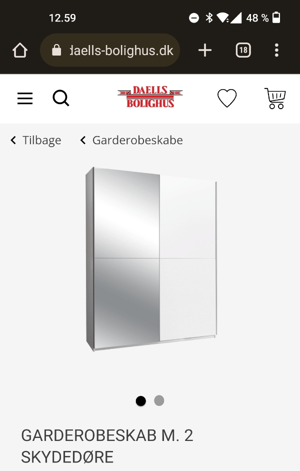 Samling af garderobeskab