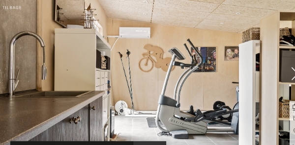 Opsætning af 2x skillevægge (7,2 og 8,9 kvm) inkl. døre og trækning af el