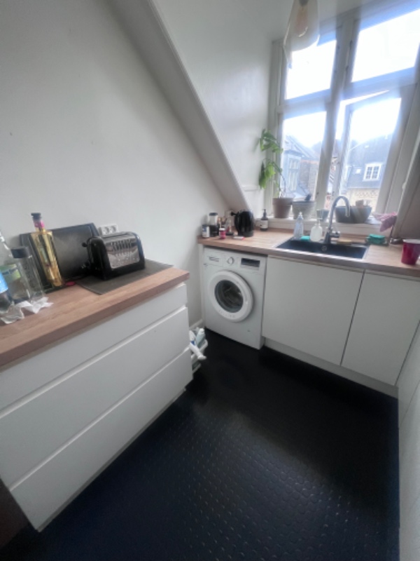 Køkken ændring og rykkes i forbindelse med oprettelse af balkon
