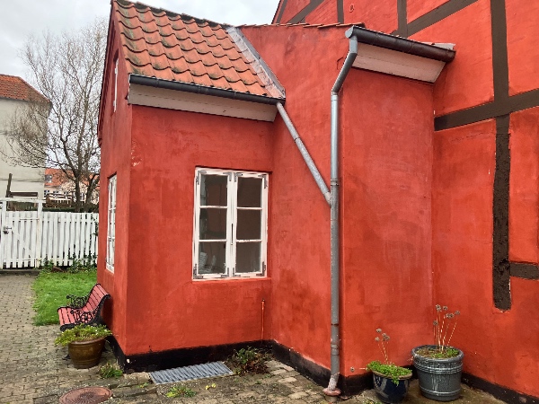 Omfangsdræn omkring lille kælder på 8 m2