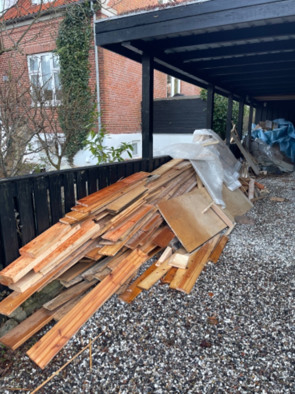 afhentning og afskaffelse af byggeaffald