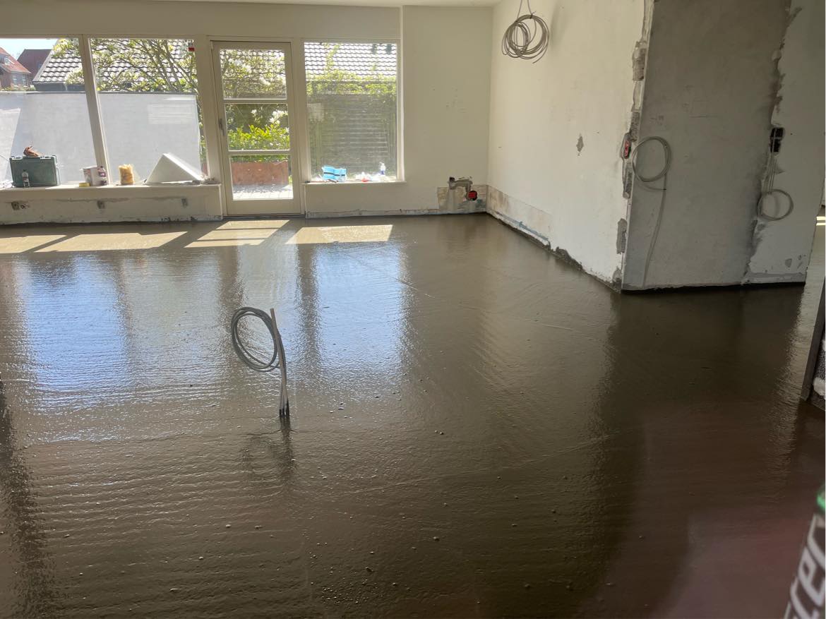 Spartling og filt af 100 kvm hus.