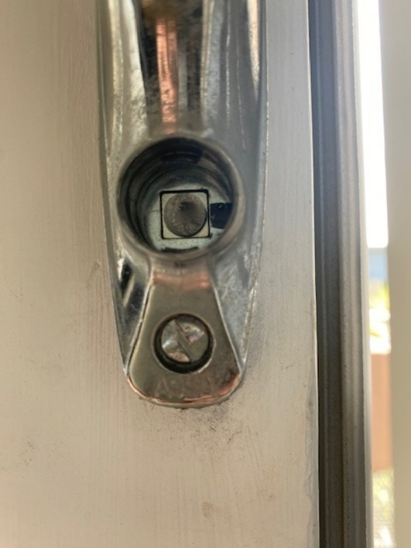 terrasse dørhåndtag knækket