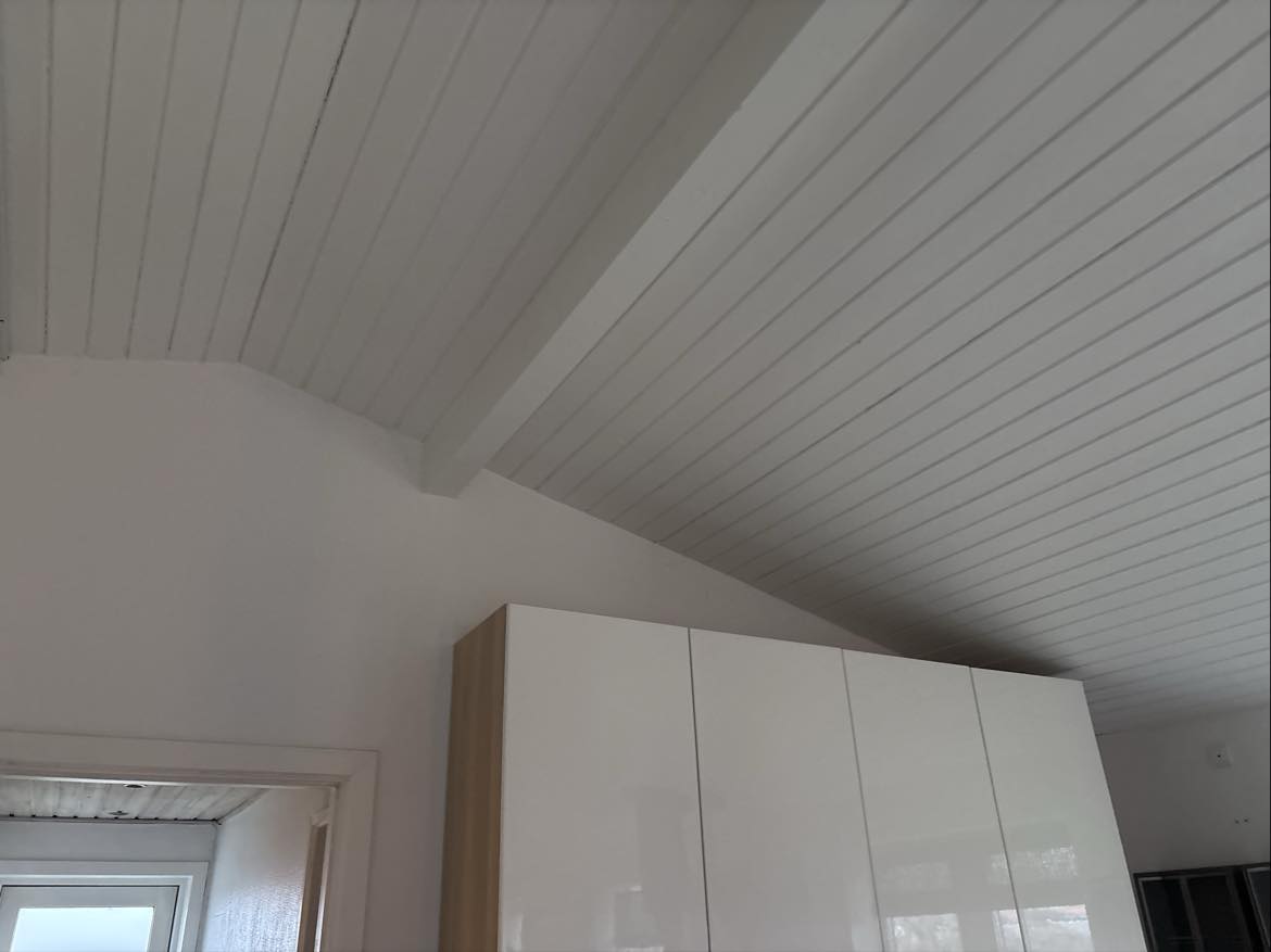 Ophængning og tilslutning af lampe