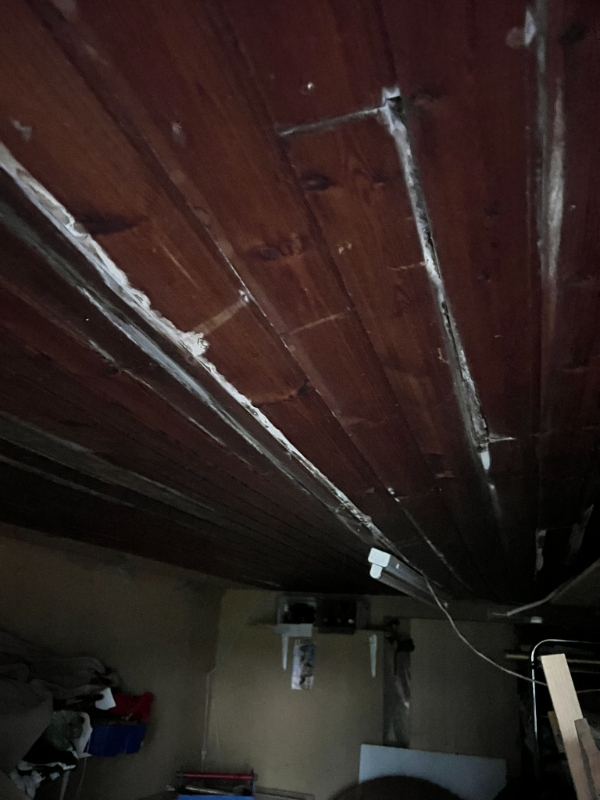 Tagrenovering og lysinstallation