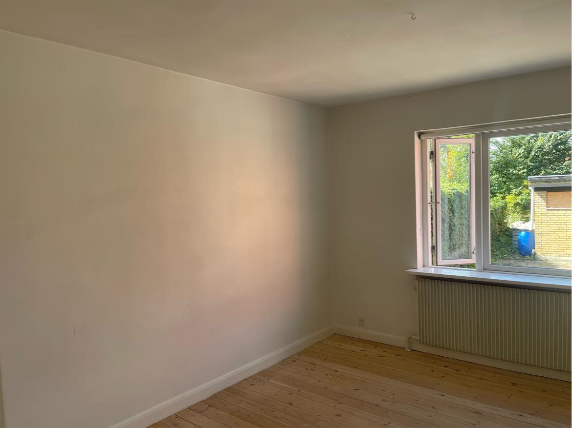 Let rengøring af umøbleret hus