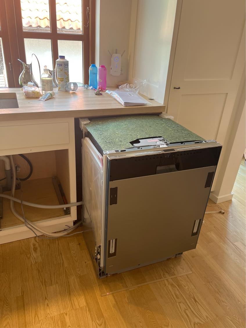 Tilpasning af liste under køkken bordplade