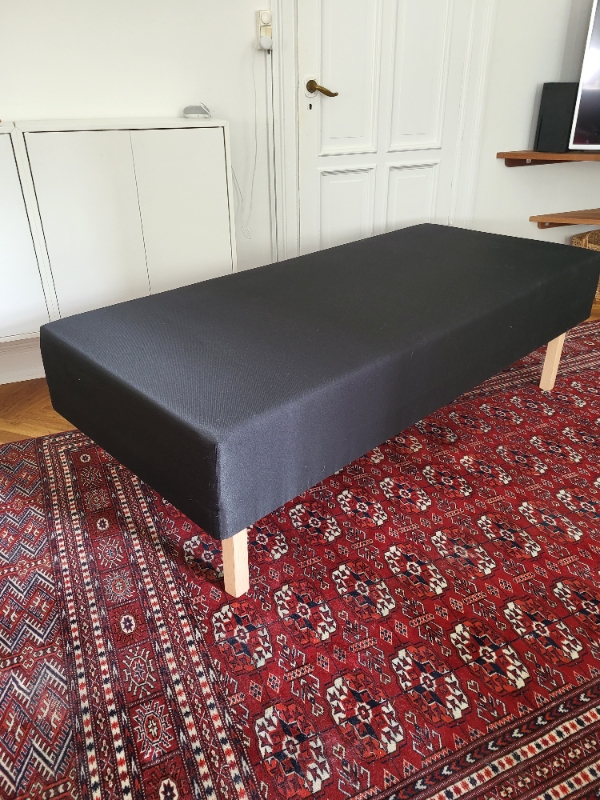 Transport at 180 boksmadras fra Frederiksberg til Virum