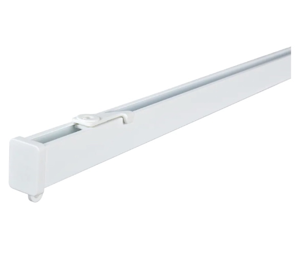 Opsætning af gardinskinner i 4 rum