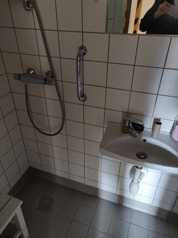 Ryddet et rækkehus. Alt skal væk. Slutrengøring herefter.