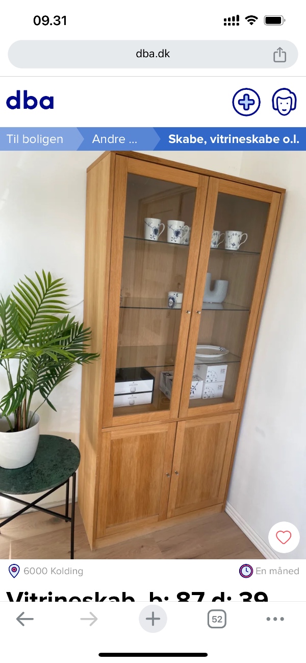 Afhentning og transport af vitrineskab