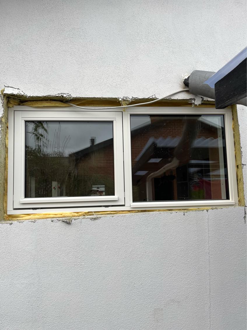 Opmuring rundt om et vindue