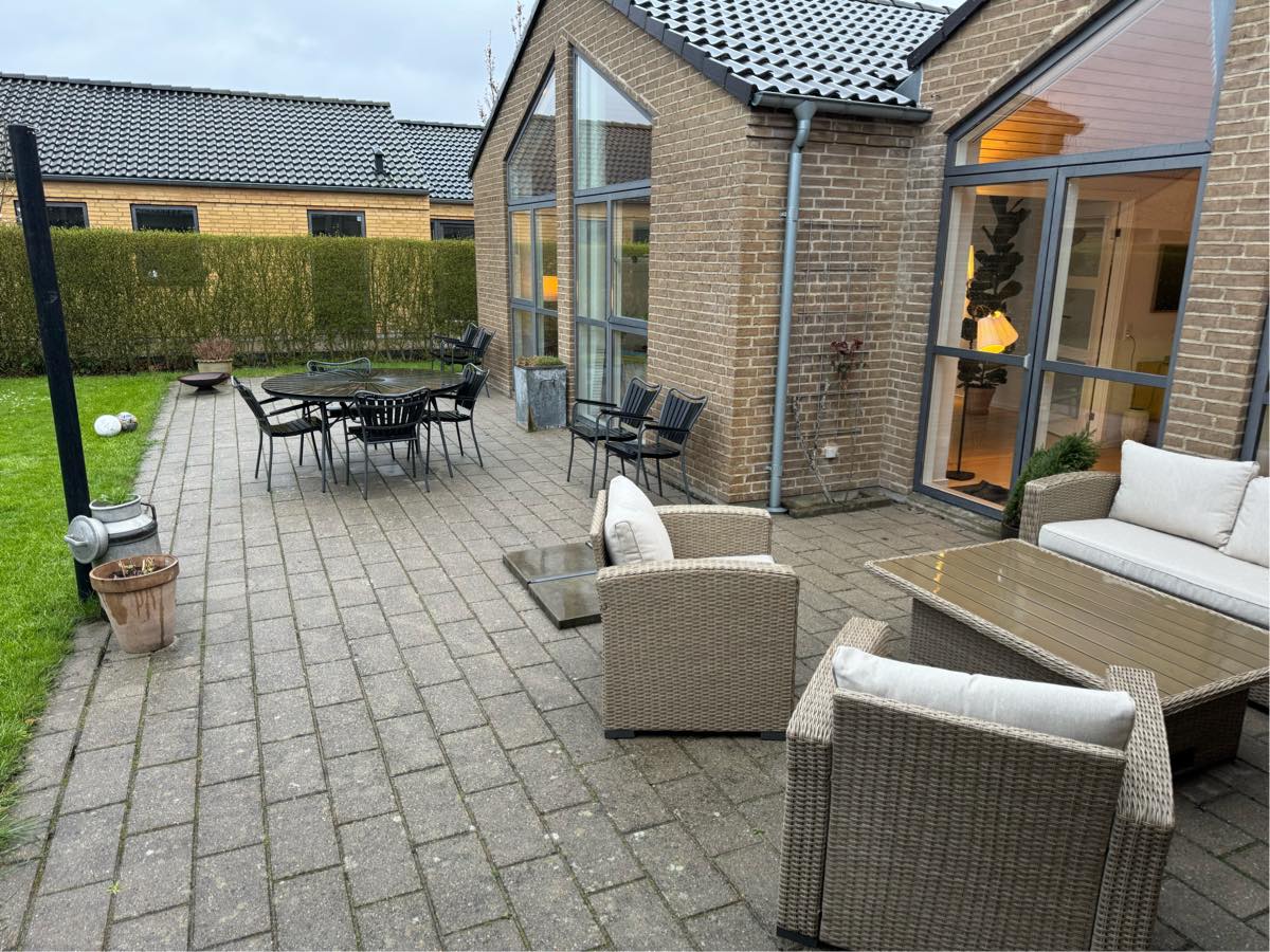 55 m2 nu træterrasse