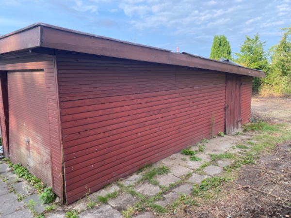 Nedrivning af garage og bortskaffelse