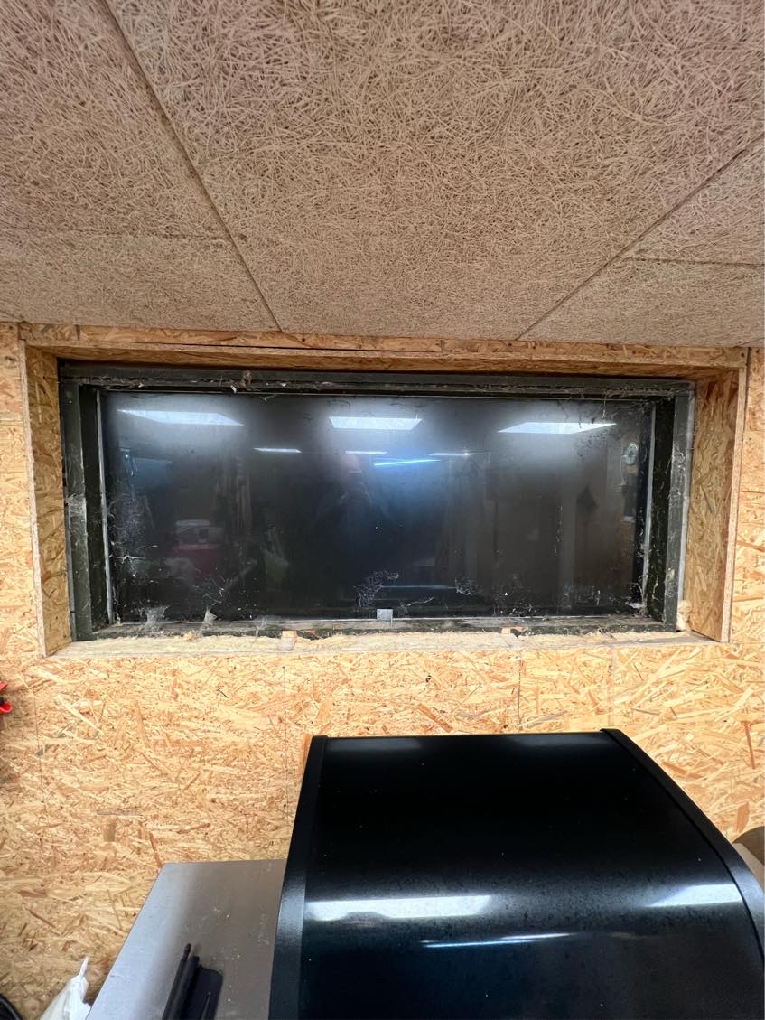 isætte vindue i garage