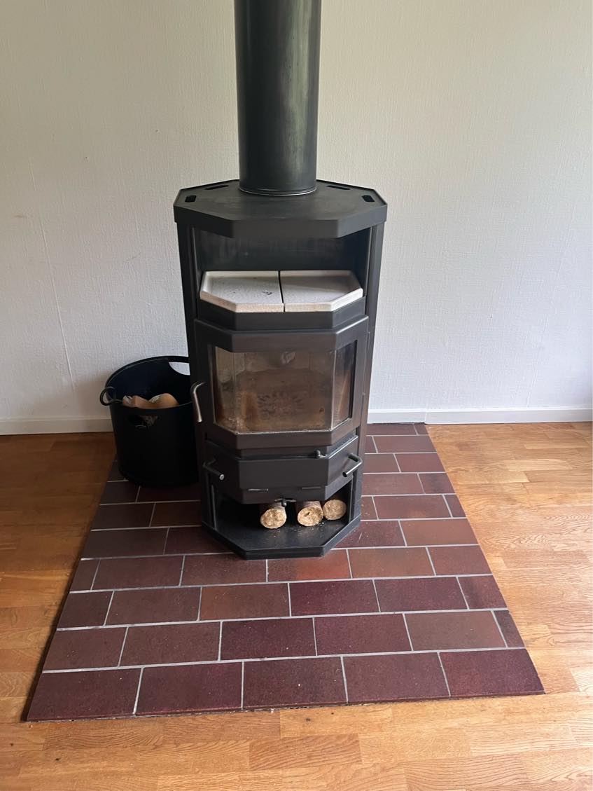 Afmontering af brændeovn