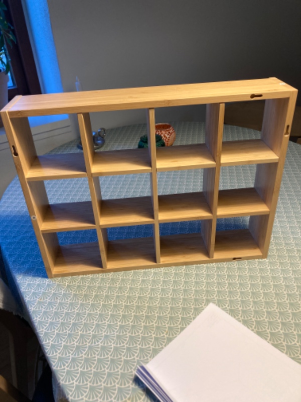 Hænge 6 nye låse på vinduer samt fjerne de gamle