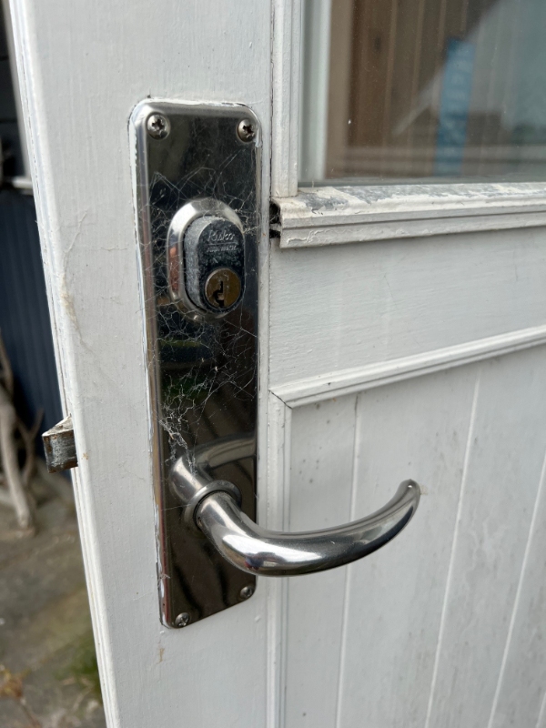 udskiftning af 2 stk låsecylinder