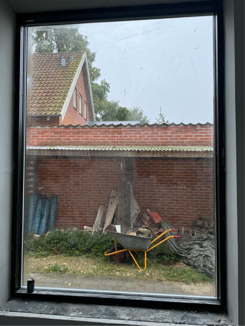 Fugekyndig til Fugning af 7 vinduer indvendig