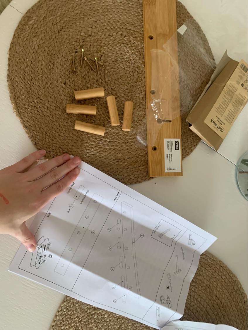 Ophængning af sager på væg