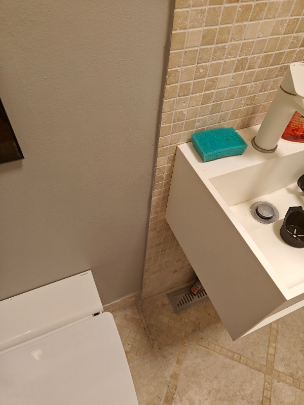 Flytte møbler, opsætte kroge og håndtag