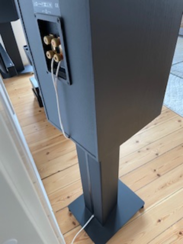 Udskiftning af højtalerkabel