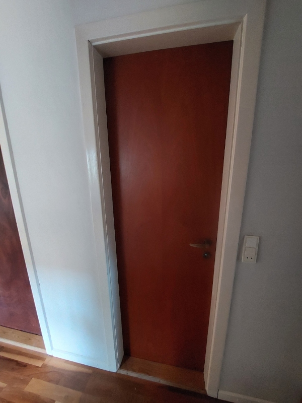 Maling af 5 gamle dørkarme/gerigter fra 60’erne og 3 fra 00'erne