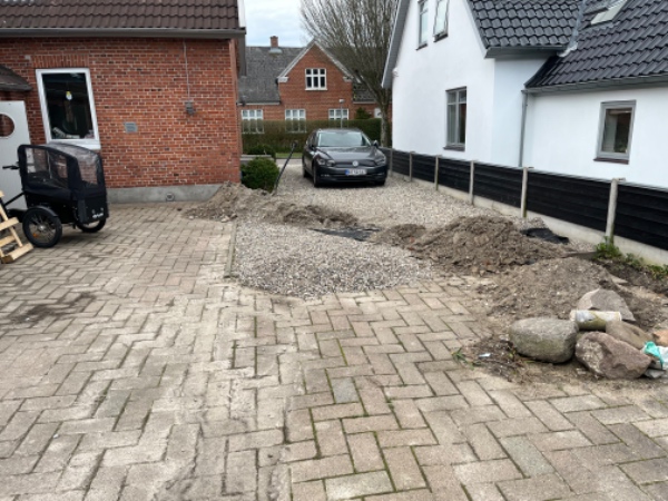 Afhentning og bortskaffelse af sten